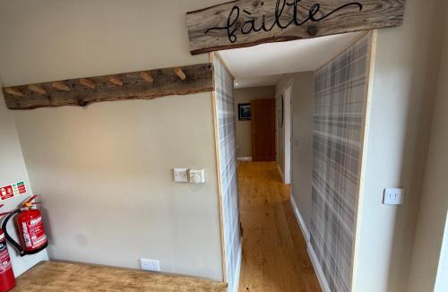 Invergarry House | Alt-Na-Slat Cottage