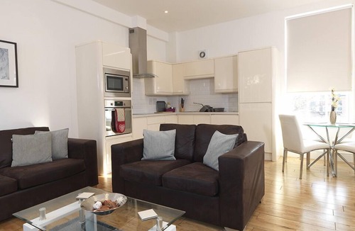 Andover Apartment | Apartment-Private Bathroom-One Bedroom