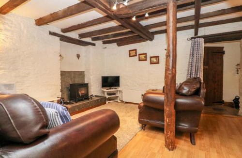 Lostwithiel House | Apple Loft