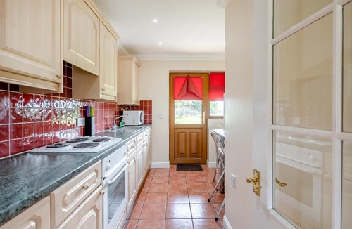 Clacton-on-Sea House | Appletree Cottage