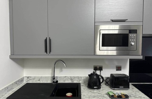 Everton Apartment | Apt 1, 38 Everton Road