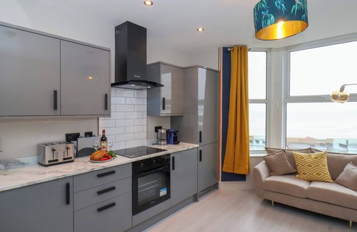 Bridlington Cottage | Apt 6 @ Hunter's Quay