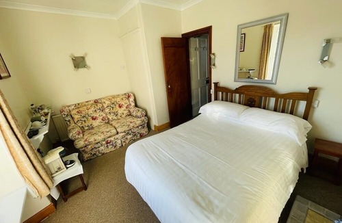 Aberaeron Bed & Breakfast | Arosfa Harbourside Guest House