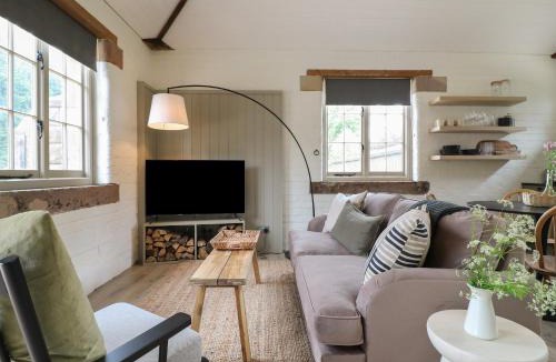 Crich House | Ash Cottage - Fold Yards