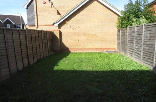 Ashford House | Ashford Work Stay Parking & M20 Nearby