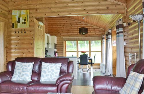 Perth House | Ashknowe Log Cabin - S4590