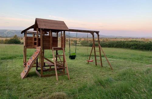 Wedmore House | Ashton Cottages