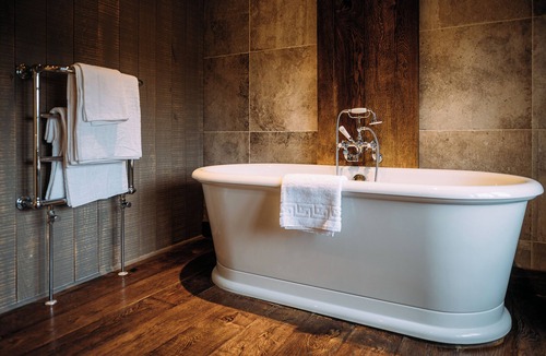 Downham Hotel | Assheton Arms