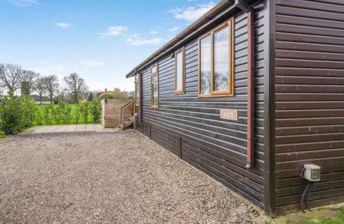 Diss House | Athelington Lodge - Willow