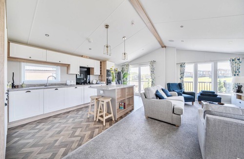 Mullacott Cabin | Atlantic Breeze Luxury Lodge sleep 6