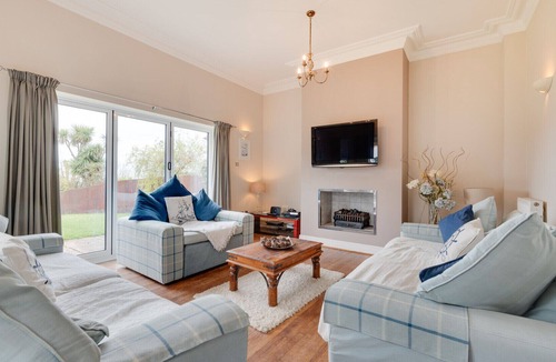 Llangennith House | Atlantic Haven - Four Bedroom House, Sleeps 8