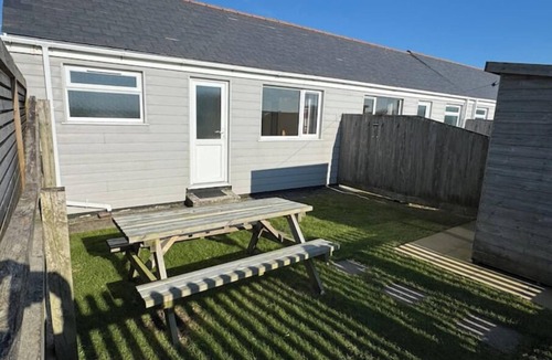 Newquay Cottage | Atlantic View Chalets #1 | Self-catering holiday cottage near Crantock beach