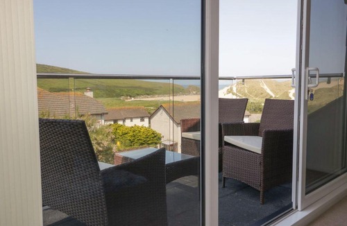 Holywell Apartment | Atlantic View
