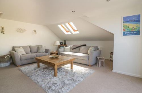 Holywell Apartment | Atlantic View