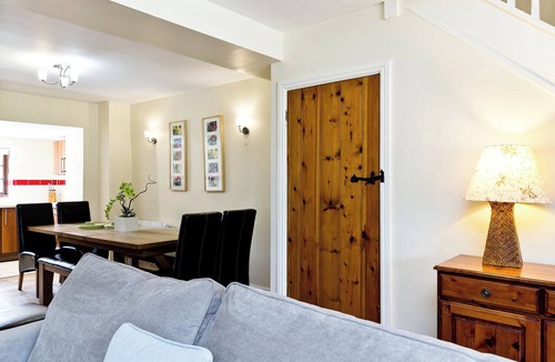 Knockerdown Cottage | Attractive barn conversion set in three acres of shared grounds.