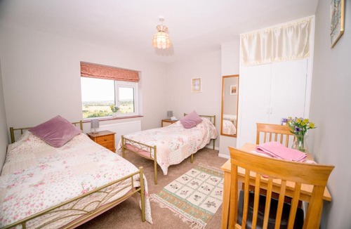 Glastonbury House | Avalonia
