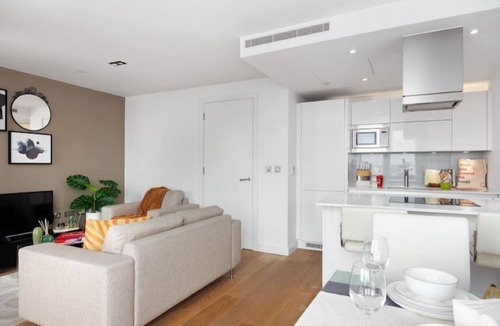 Weavers Apartment | Avant-Garde, Studio by Interhome