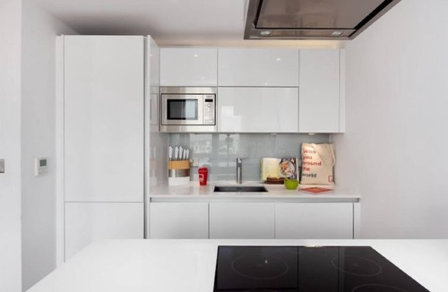 Weavers Apartment | Avant-Garde, Studio by Interhome