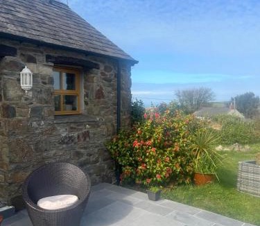 Moylegrove House | Badger Banc