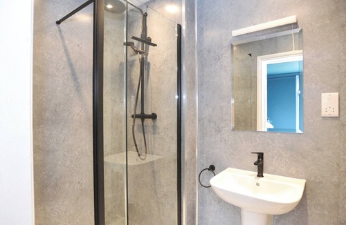 Cheltenham Cottage | Bailey Studio Apartment - UKC6337