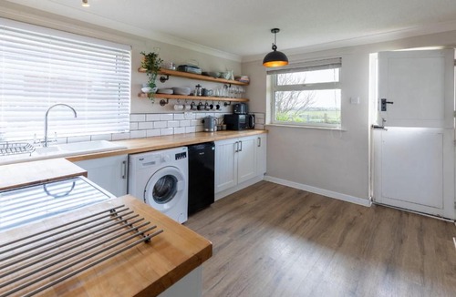 Irstead House | Barley Break - Beach Cottage