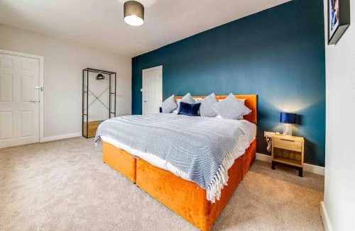 Thurnscoe House | Barnsley Stay, Work Trips, Contractors, Sleeps 7 & Parking