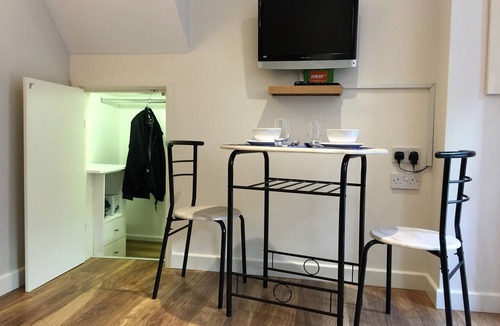 Bexhill-on-Sea Apartment | Basic Ground Floor Self Contained Studio