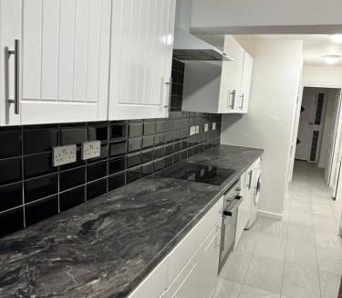 Basildon Apartment | Basildon Everlight Villa