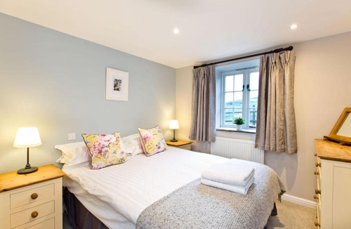 Hurdlow House | Bat's Belfry