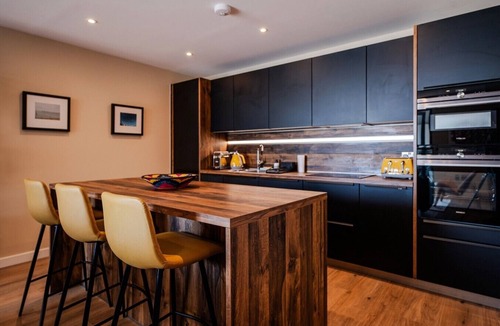 Ramsgate Apartment | Beach Front Apartment with Secure Parking