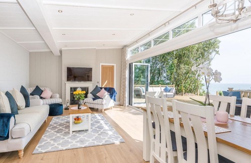 Corton House | Beach Retreat