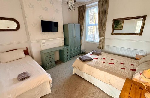 Weston-super-Mare Apartment | Beachfront Apartment