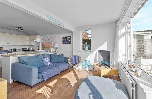 Pevensey House | Beachfront Bungalow: Direct Access & Sea-View Terrace
