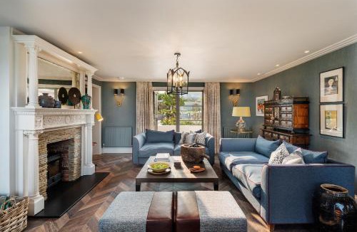 Beesands House | Beam Ends - Beachfront House, Parking, Allows Pet