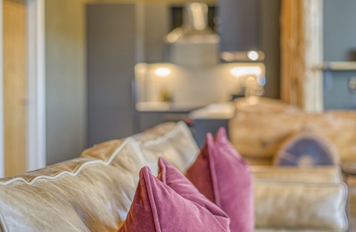 Addingham Cabin | Bears Den in Ilkley