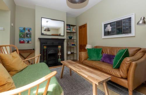 Waterloo House | Beautiful & Cosy 2BD House - Southwark