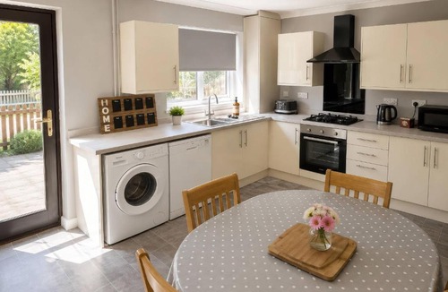 Wadsworth House | Beckside Cottage