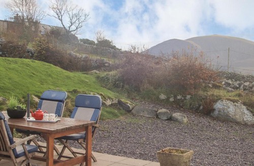 Brynrefail House | Beech Tree Cottage