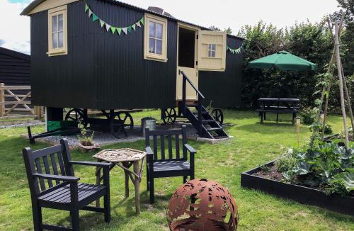 Weybread House | Beeches Shepherd Hut