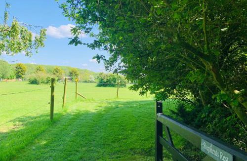 Boughton Other | Bells Meadow Shepherds Hut