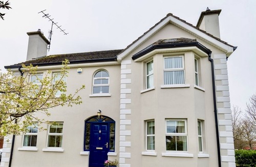 Omagh House | Beltany House - Exceptional 4 bed Holiday Home