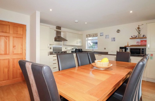 Winnard's Perch Cottage | BENASA LODGE, family friendly, with a garden in St Columb Major
