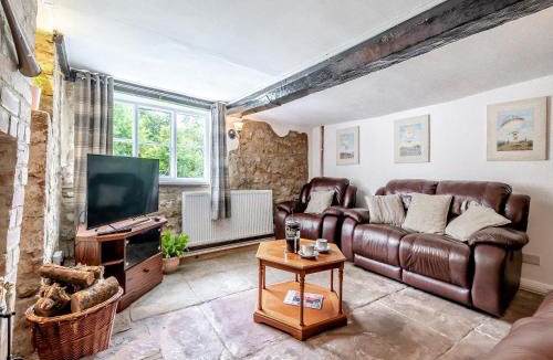Dursley House | Bengough's Annexe
