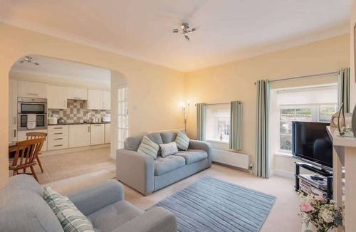 Pickering Cottage | Between Coast & Moors Pickering 2BR Sleeps 4