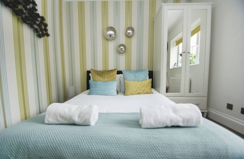 Seafront Cottage | Between Piers Central by Brighton Holiday Lets