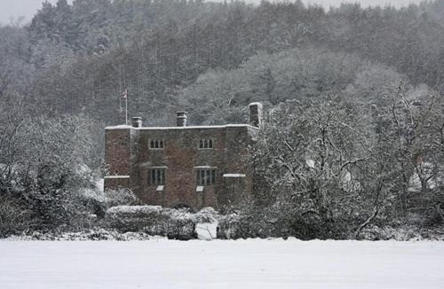 Tiverton House | Bickleigh Castle