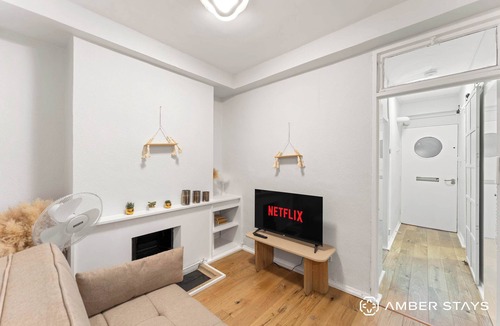 King's Cross Apartment | Birkenhead Studio, Kings Cross, London