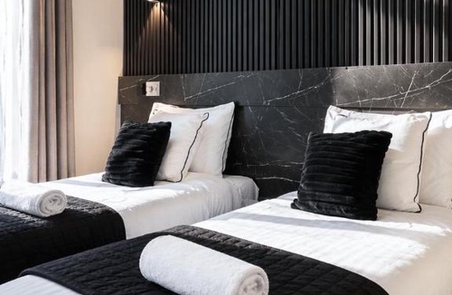 Theatreland Birmingham Apartment | Birmingham City Centre Flat Chinatown, Balcony, Free Parking & Fast WiFi