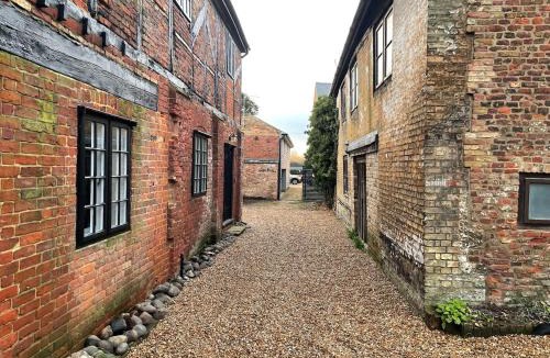King's Lynn House | Bishops Keep - A New Unique Town Centre Home