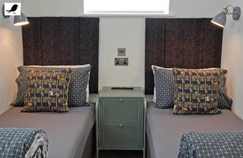 Blackpool Town Center Apartment | Blackbird Accommodation and Luxury Apartments room 14